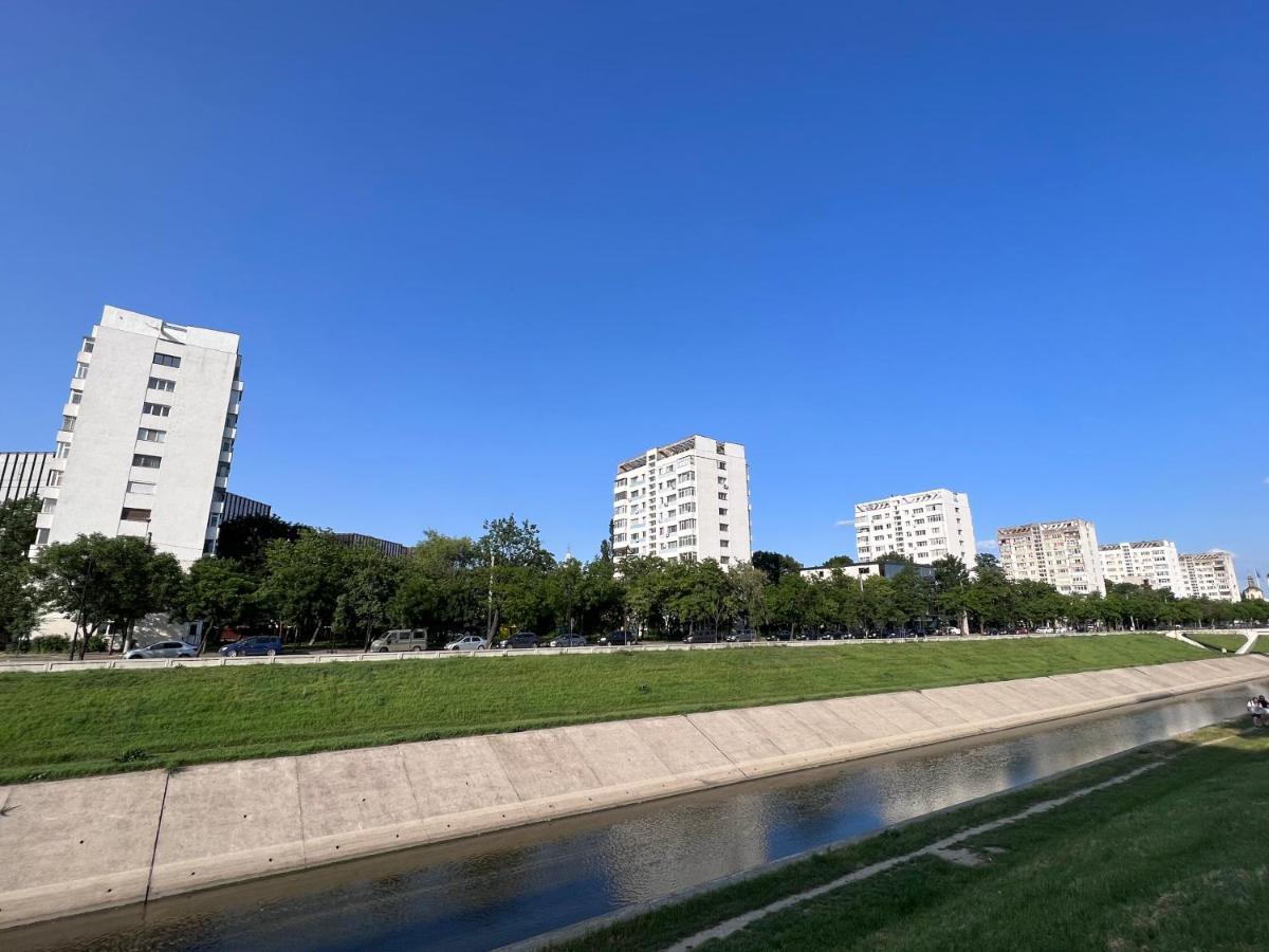 3 Rooms Apartment Palace View Iasi Ngoại thất bức ảnh