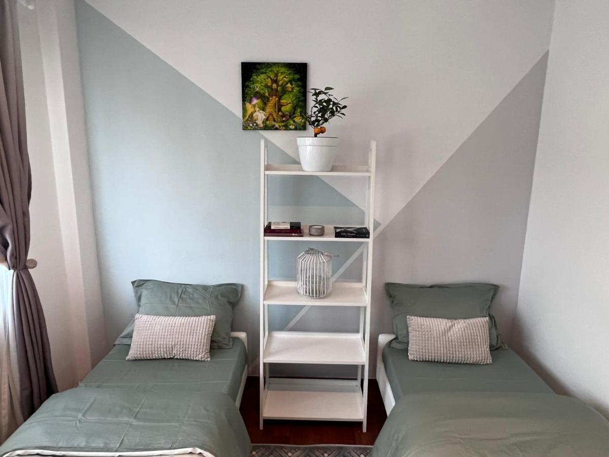 3 Rooms Apartment Palace View Iasi Ngoại thất bức ảnh